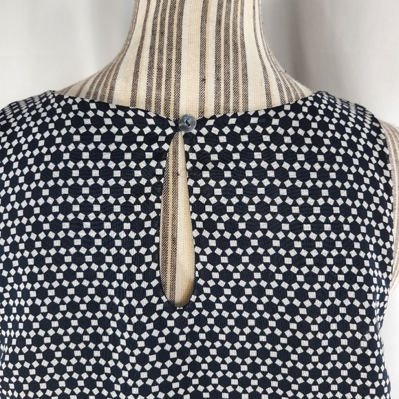 Max Edition Red White Blue Sleeveless Keyhole Back Neck Tunic Top Size Medium - Picture 6 of 10